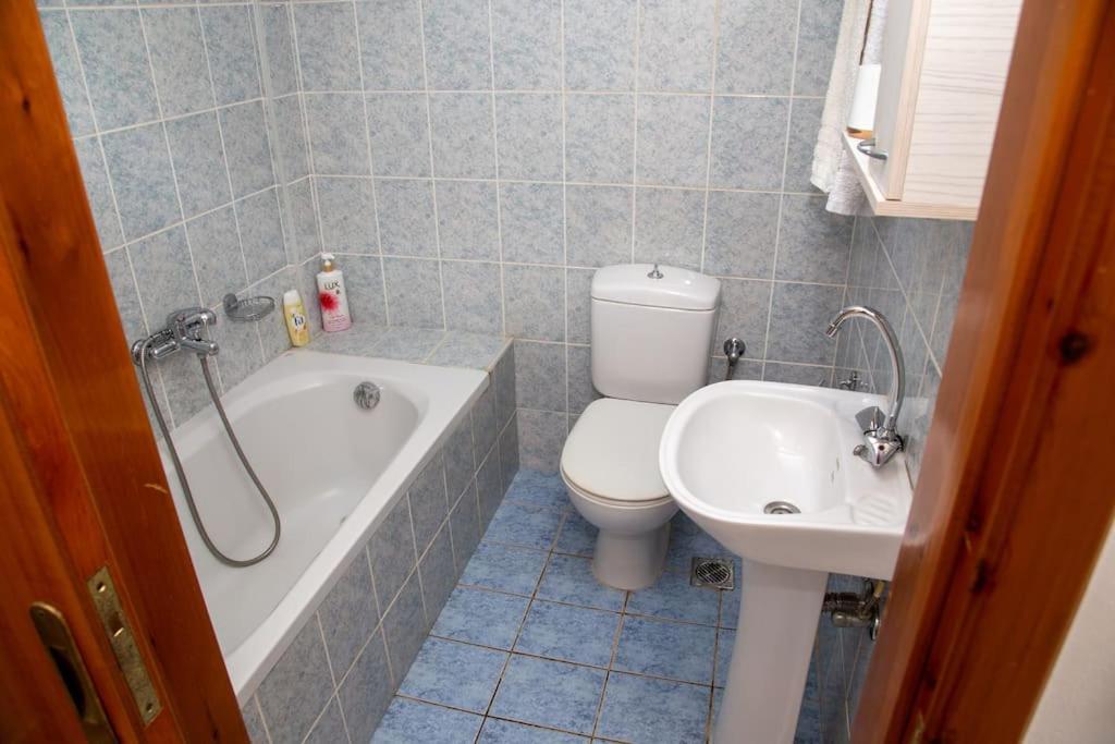 Εξοχη Και Θαλασσα Apartment Makry Gialos  Exterior photo